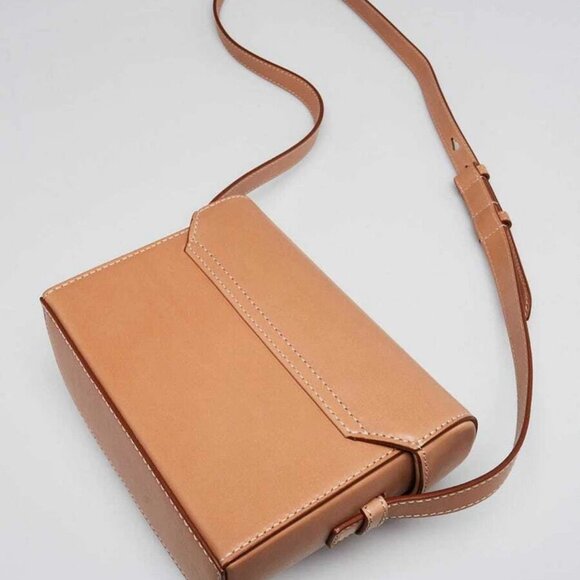 Yves Saint Laurent Beige Box Leather Medium Tuc Bag - Picture 3 of 10